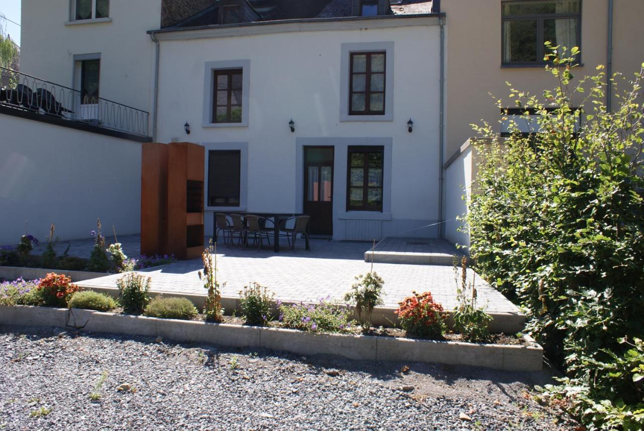 Vila Cafe Du Pecheurs Bouillon Exteriér fotografie