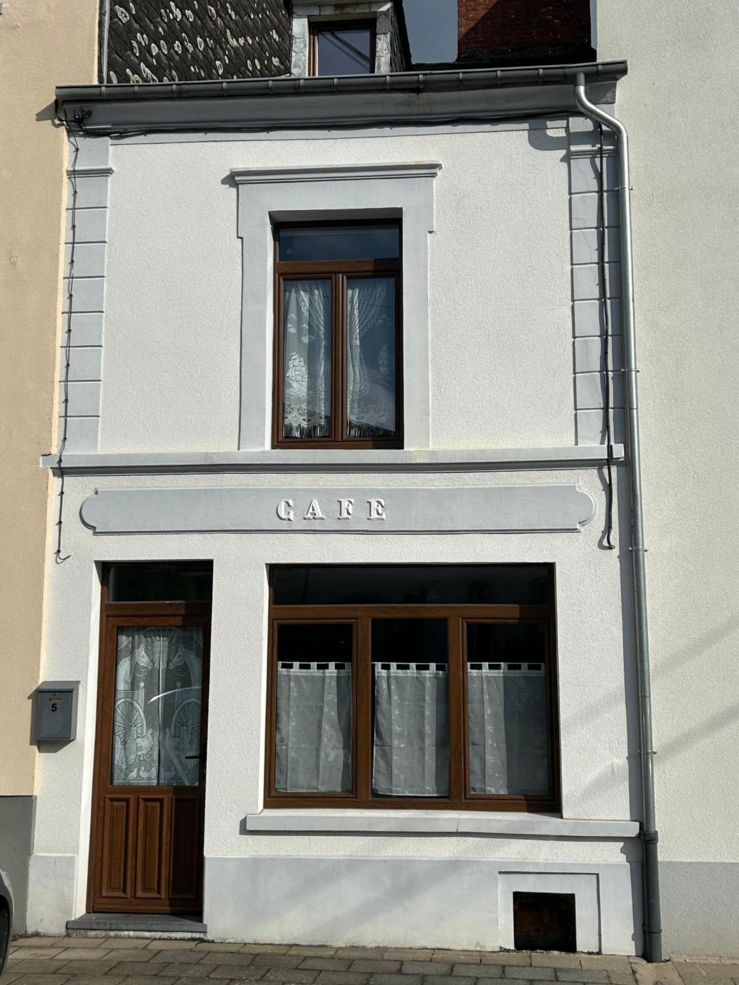 Vila Cafe Du Pecheurs Bouillon Exteriér fotografie